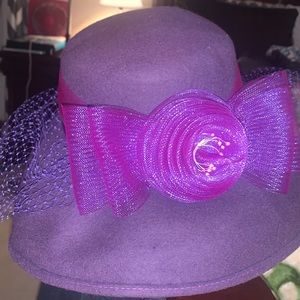 NWOT Beautiful purple large floppy Kentucky derby church Easter ladies wool hat